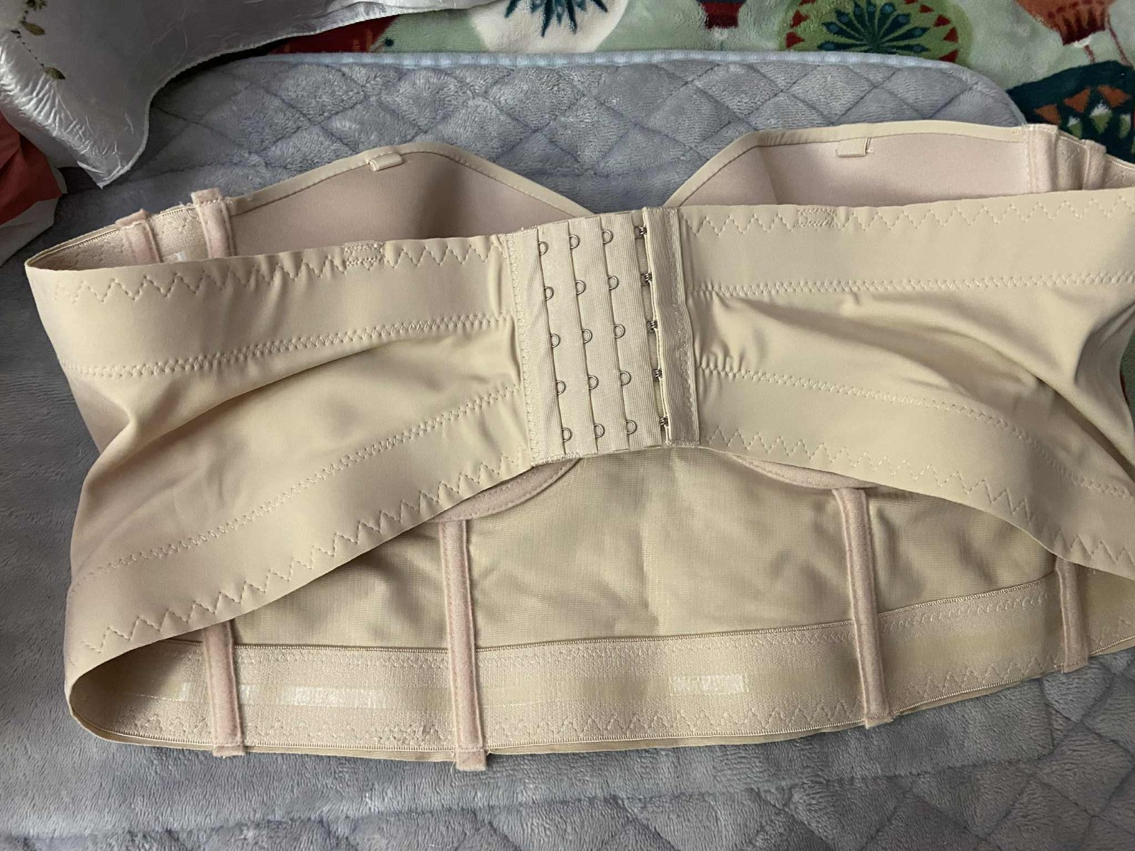 BEIGE CORSET STYLE BRA WITHOUT THE STRAPS NEW SIZE 38D