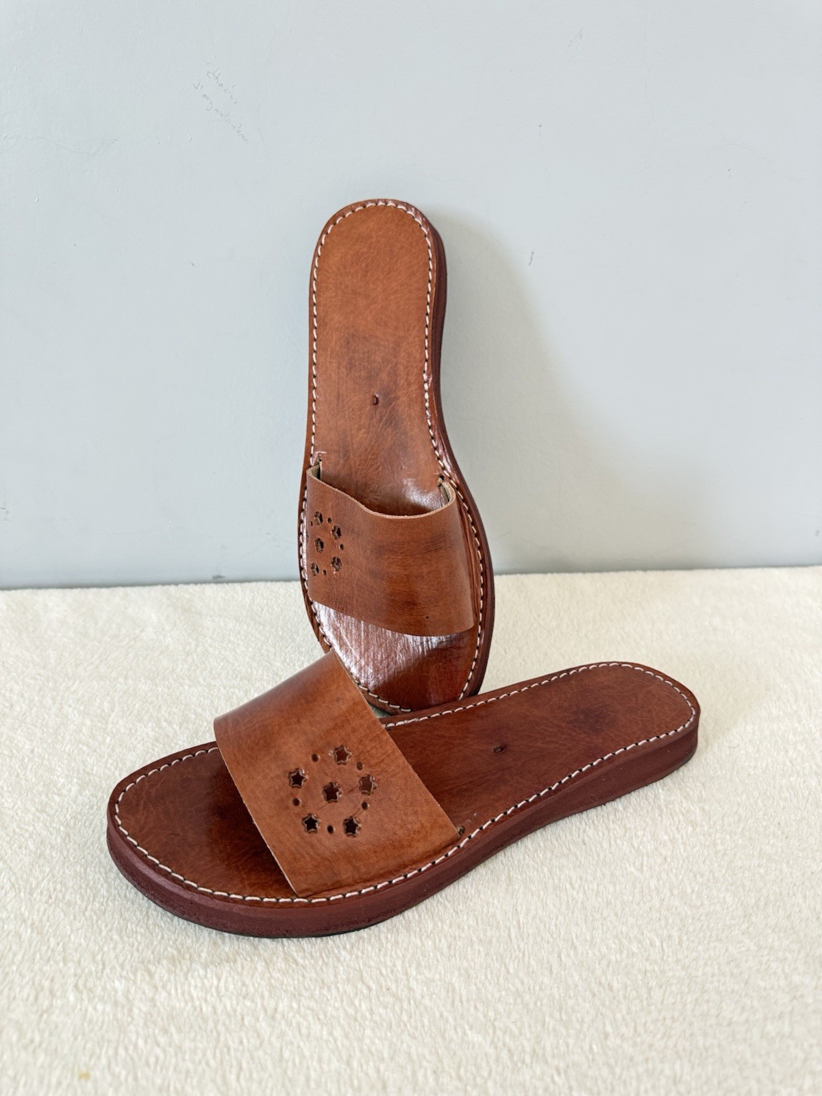 Handcrafted Genuine Leather Sandals for Women – Black Single Strap
