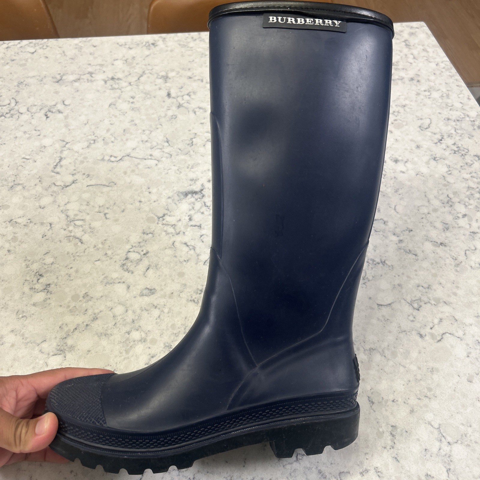 Burberry Classic Plaid Interior Matte Navy Rubber Rain Boots Size 40 US 6.5