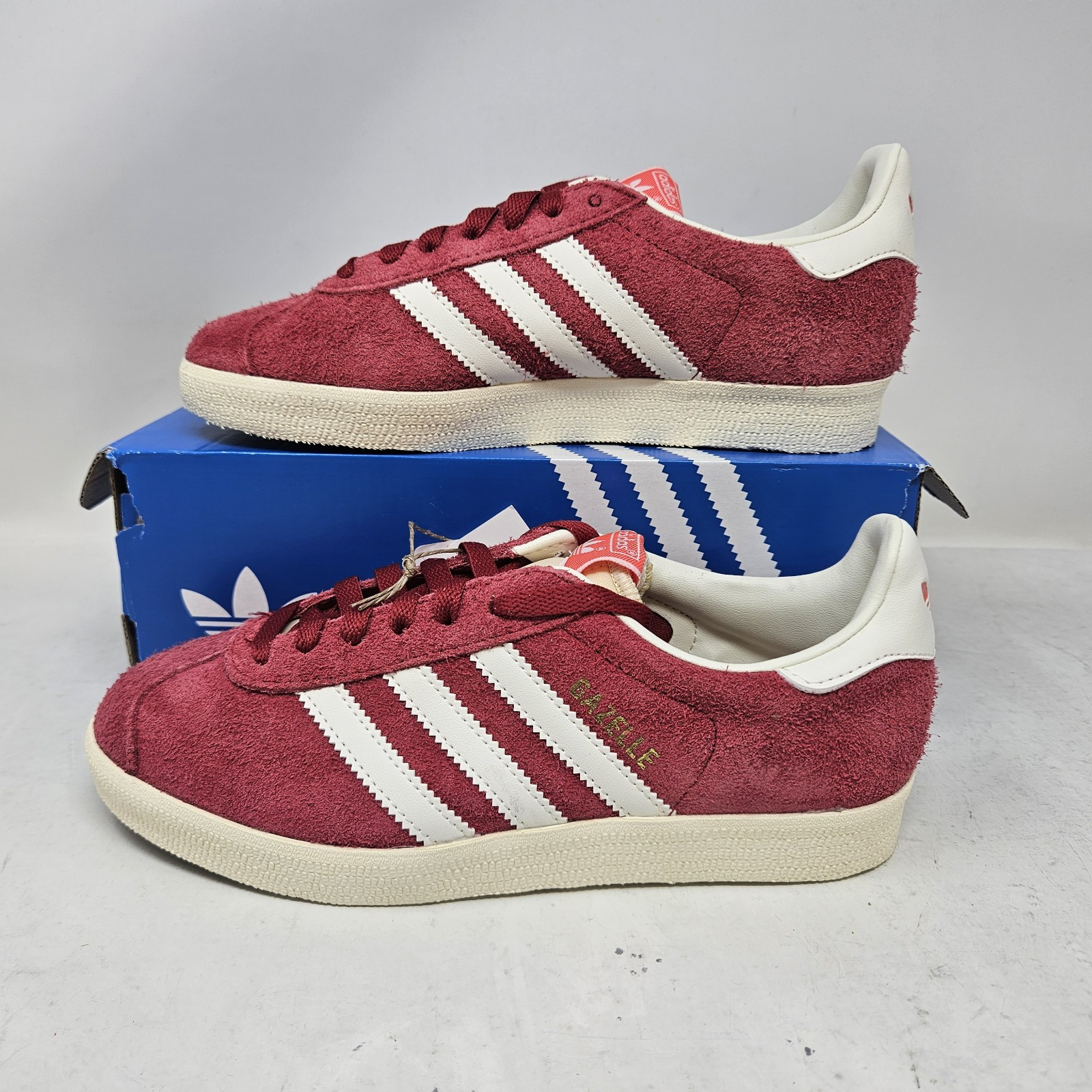 Mens Adidas Gazelle Originals Classic ‘Red White’ Suede Shoe / IF9652 / Size 8.5