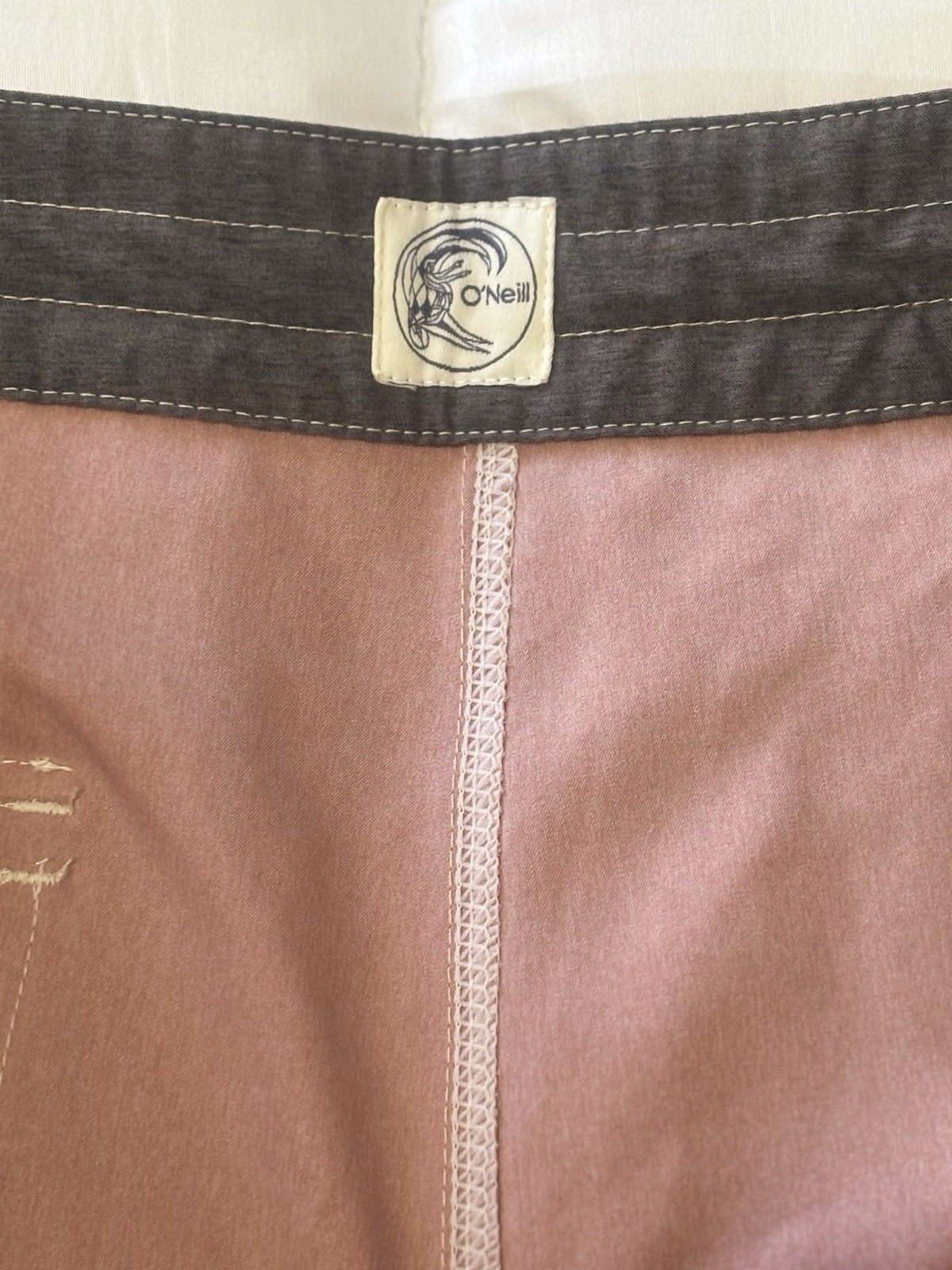 O’Neill O’Riginals Pigment Scallop 18″ Boardshorts Baked Clay Size: 34