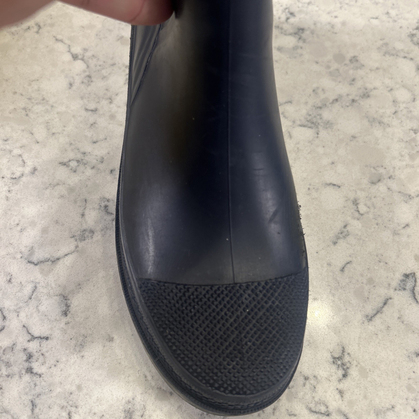 Burberry Classic Plaid Interior Matte Navy Rubber Rain Boots Size 40 US 6.5