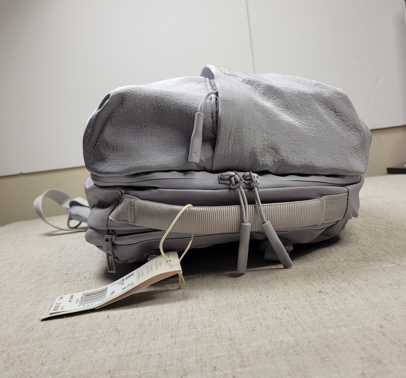 Adidas 4NWNL Backpack Bag 20.5 L Halo Silver w/ inner Laptop Sleeve