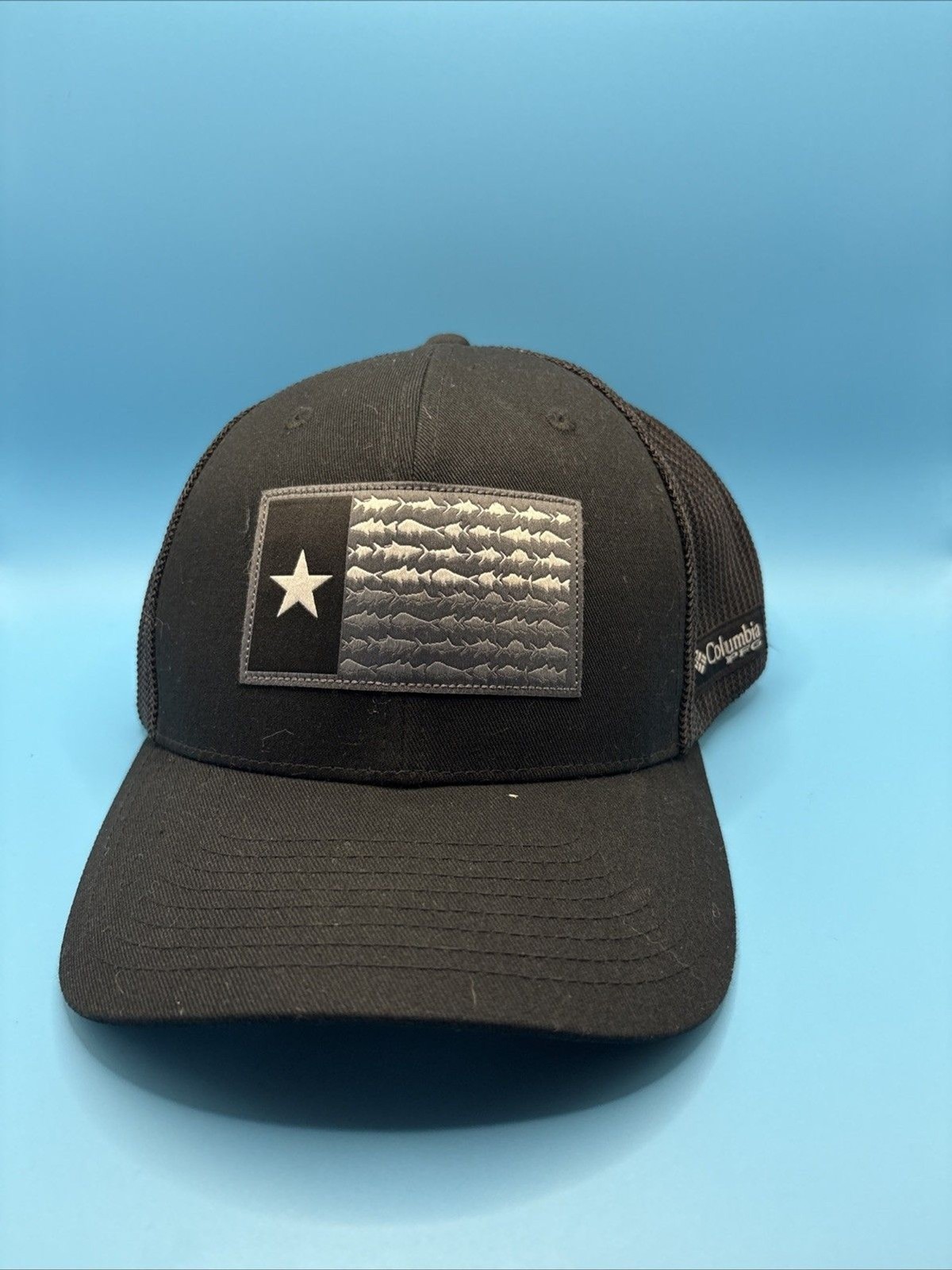 Columbia PFG Mesh Fish Flag With Star. Unknown Size No Tag Adults