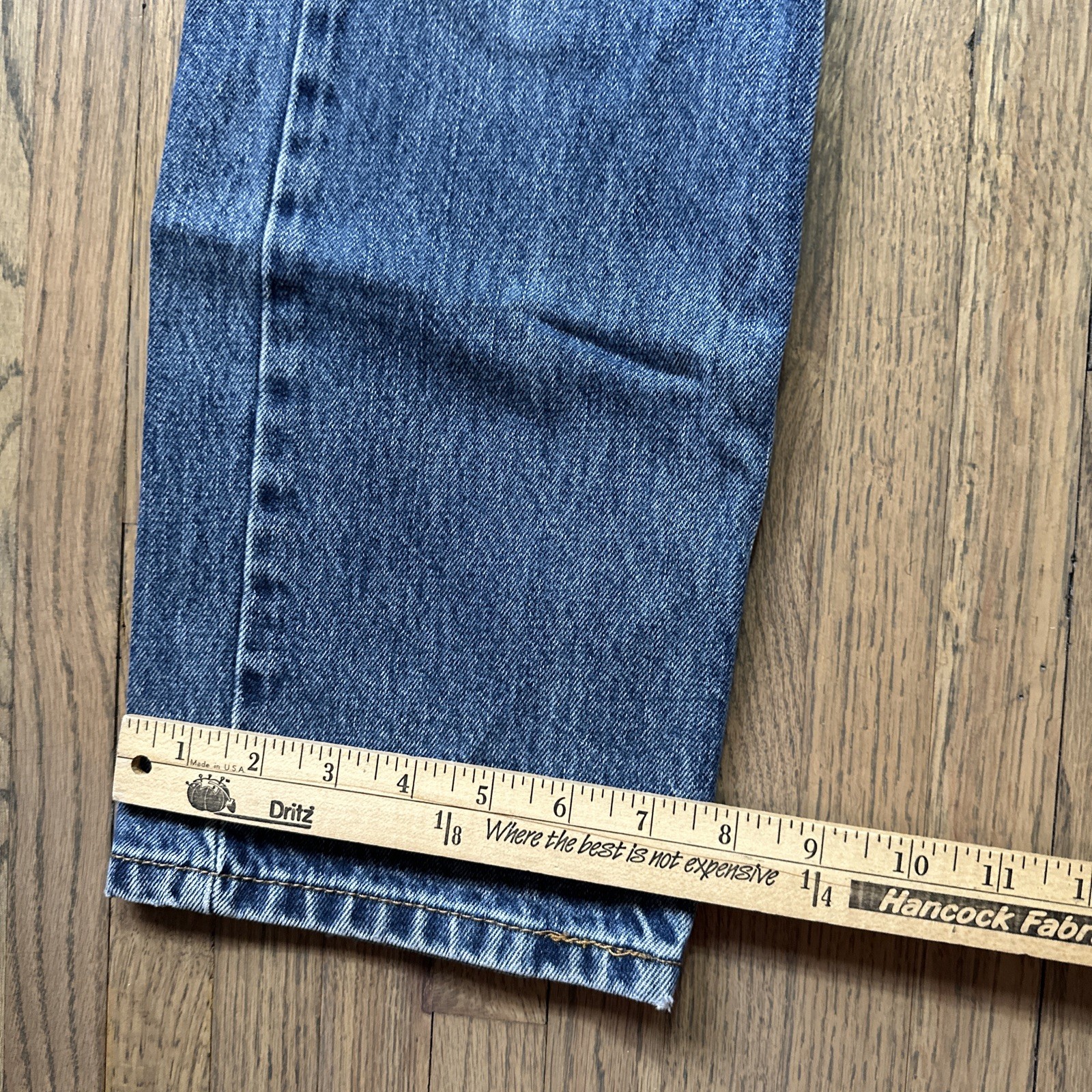 Levi’s 505 Regular Fit Jeans Straight Leg Medium Blue Zipper Fly Men’s SZ 30×30