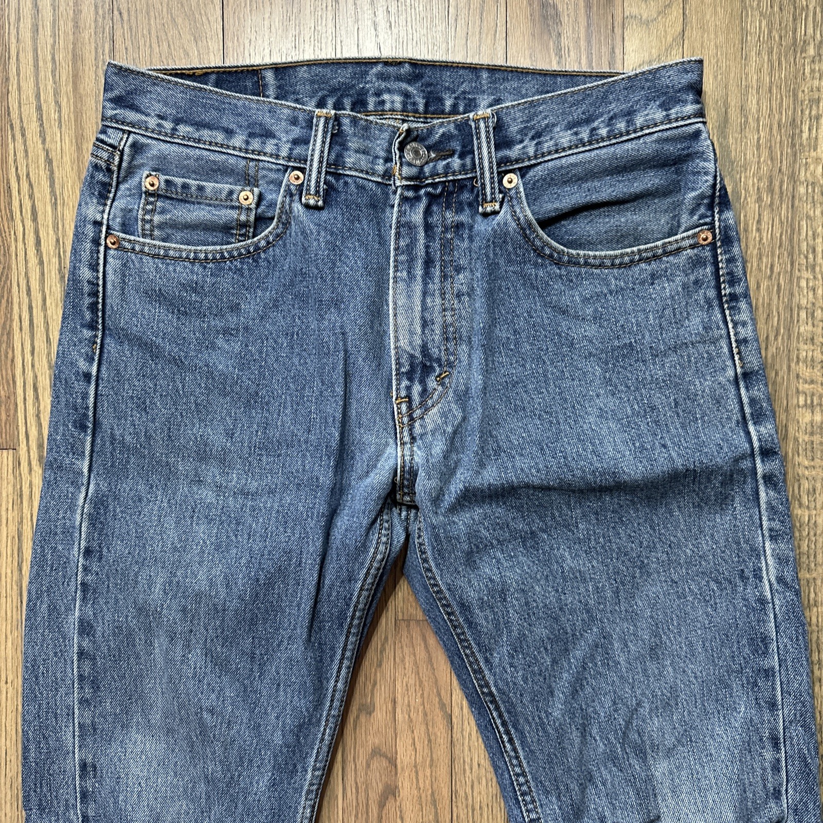 Levi’s 505 Regular Fit Jeans Straight Leg Medium Blue Zipper Fly Men’s SZ 30×30