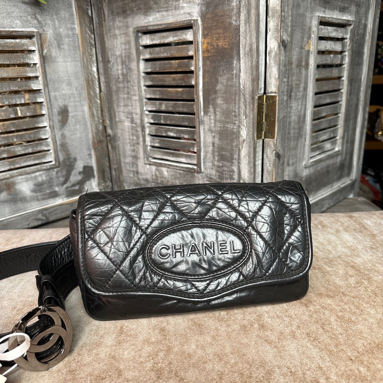 Chanel Pre-Owned Authentic Luxury Handbag Silver Free Tracked Shipping
