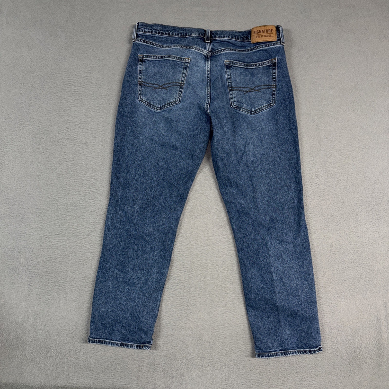 Signature Levis Jeans Mens 36×30 (Fits 36×27) Blue Athletic Distressed Denim