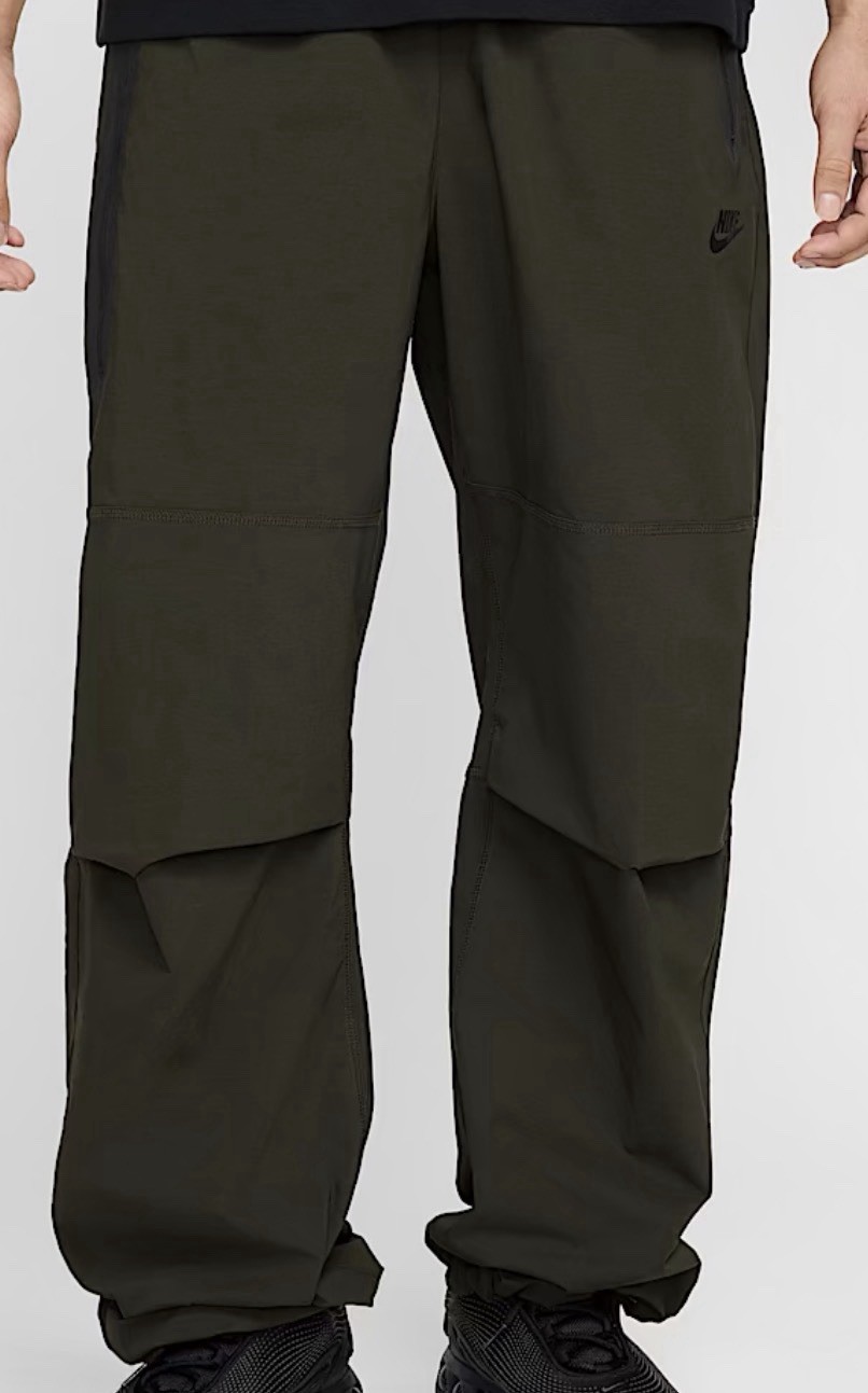Size Large – Men’s Nike Tech Woven Oversized Pant Olive Green Sequoia HM7158-356