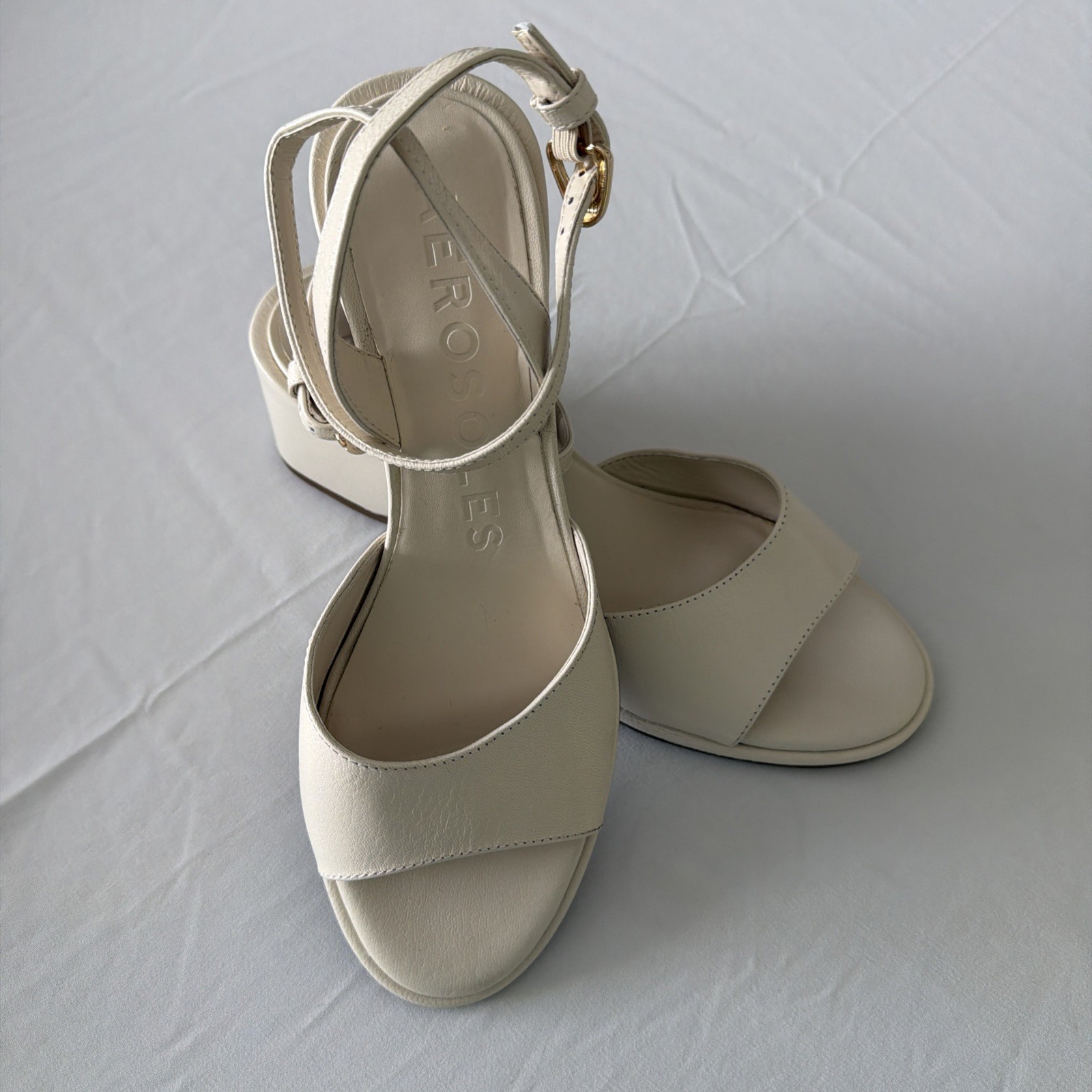 Aerosoles Sz 8 M Nixon Cream Leather Sandals Wedge Strappy Comfort Dressy NWOB