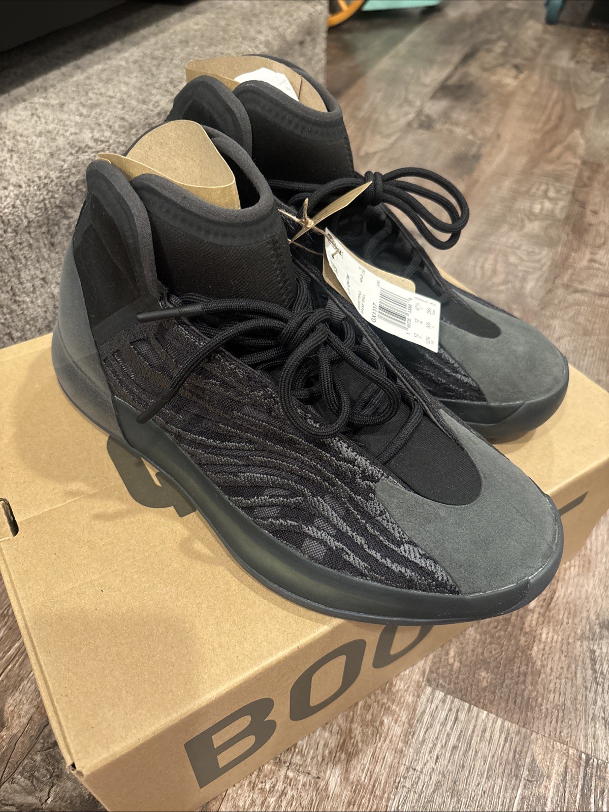 Yeezy QNTM Quantum Basketball ONYX Size 12.5
