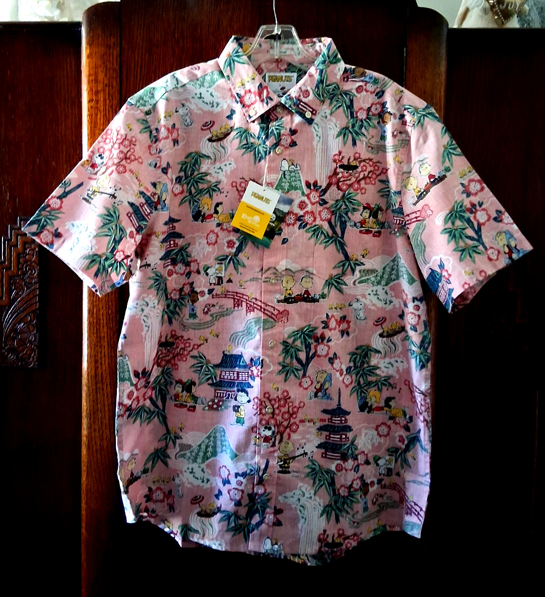 Reyn Spooner Men’s ” PEANUTS IN JAPAN” NWT TAILORED FIT Pink Large Shirt