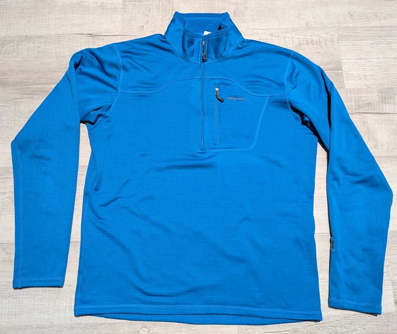 Mens Patagonia R1 Blue 1/4 Zip Pullover Size L Outdoors