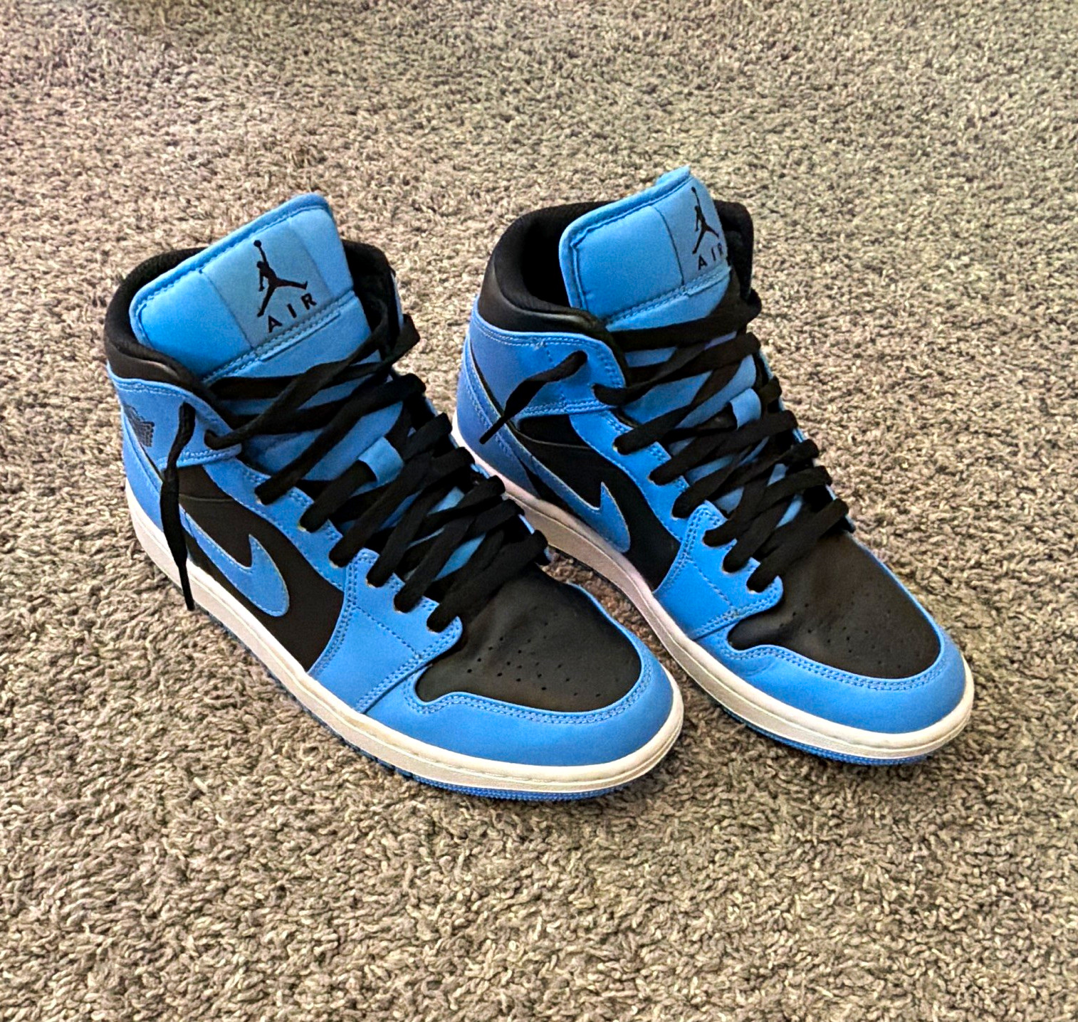 Air Jordan 1 Mid ‘University Blue Black’ Leather Lace-Up Sneaker