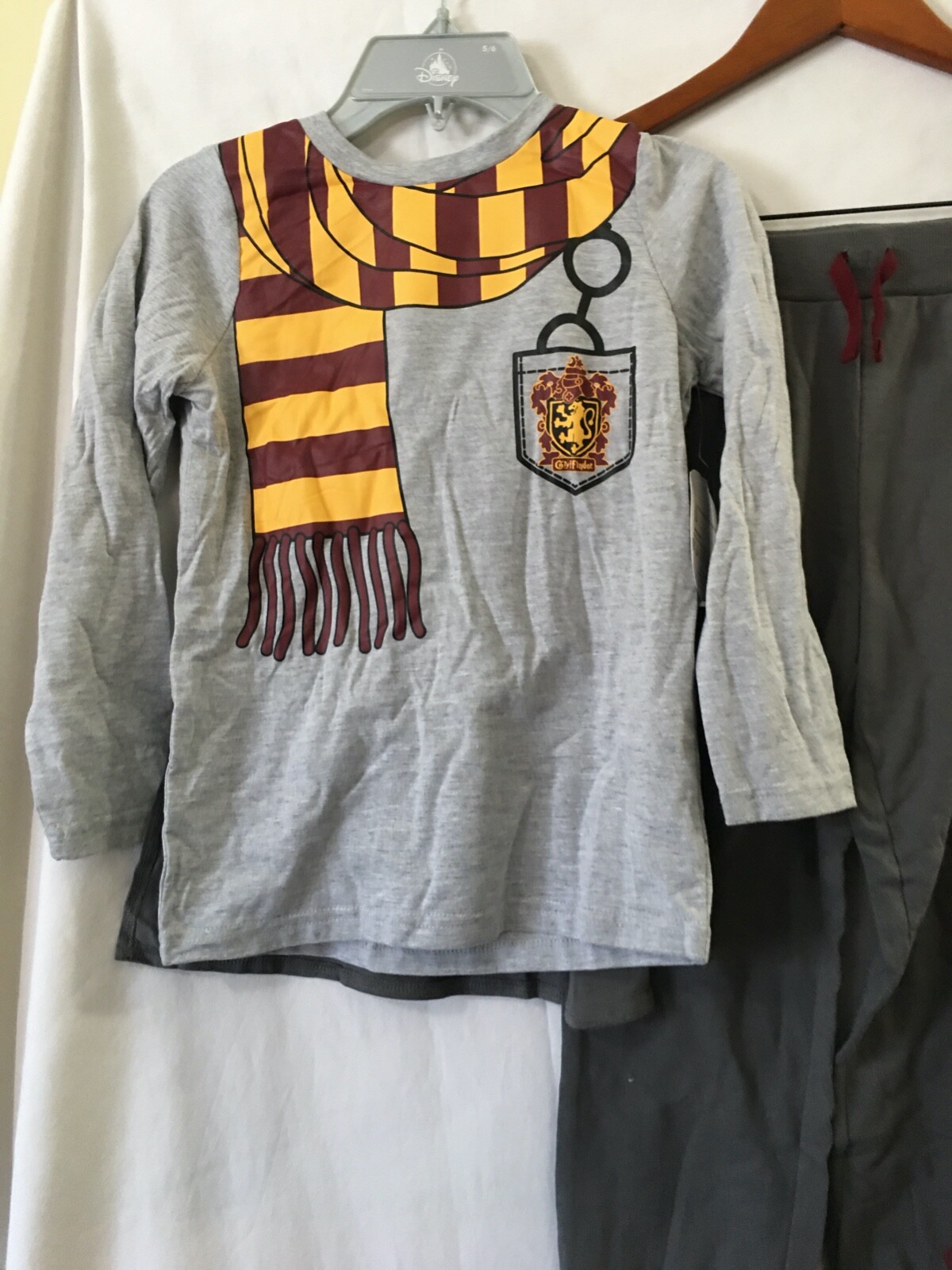 New Harry Potter Gryffindor Pajama Set With Removable Cape Boys U pick