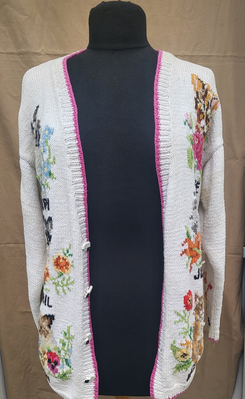 1 (one) Vintage Design Options Cardigan Months of Year w/ Cats Kittens SZ Medium