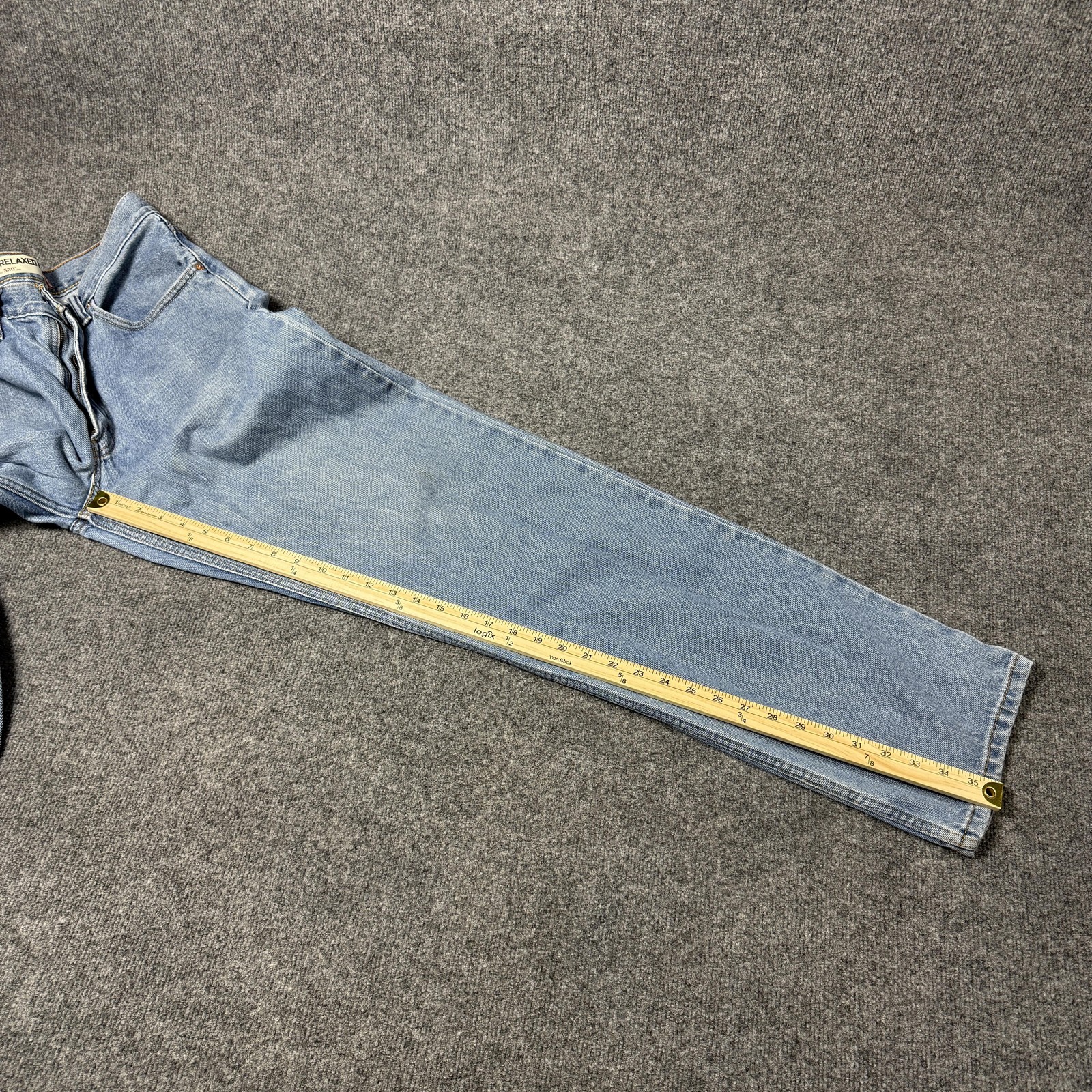 Levis 550 Relaxed Taper Jeans Mens 33×35 Light Wash Blue Denim Pants Casual