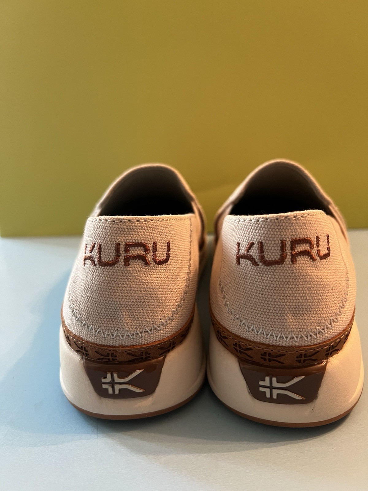 Kuru Roam Atla Classic Womens Size 9.5 Beige Brown Casual Walking Slip-On Shoes
