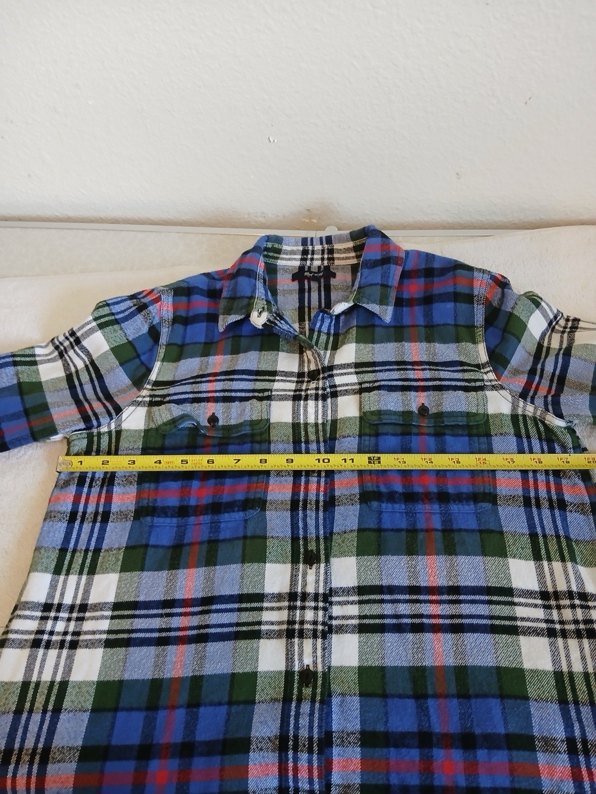 Madewell Womens heavy weight flannel plaid button down shirt Medium Cabin