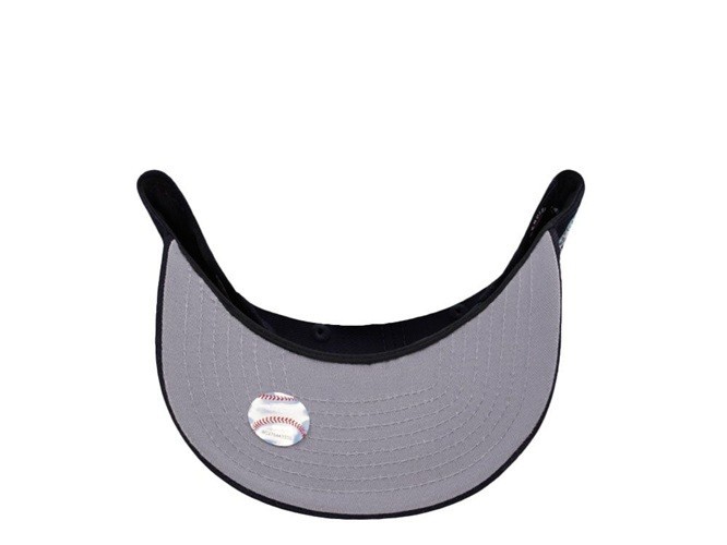 New Era 9Fifty A-Frame Snapback 2005 WS Chicago White Sox Grey Under Visor- NWT