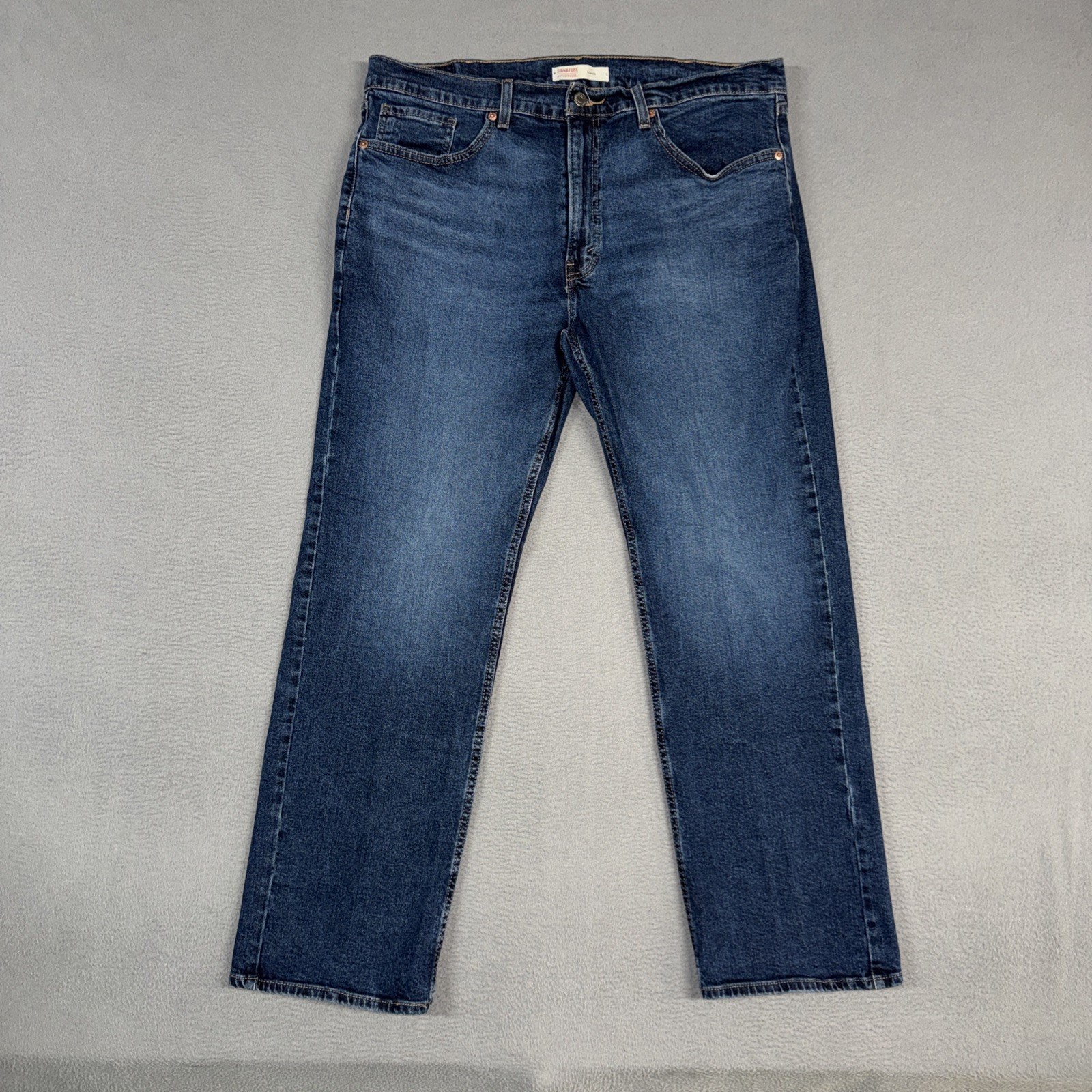 Signature Levis Jeans Mens 38×30 Blue Relaxed Stretch Distressed Denim Cowboy