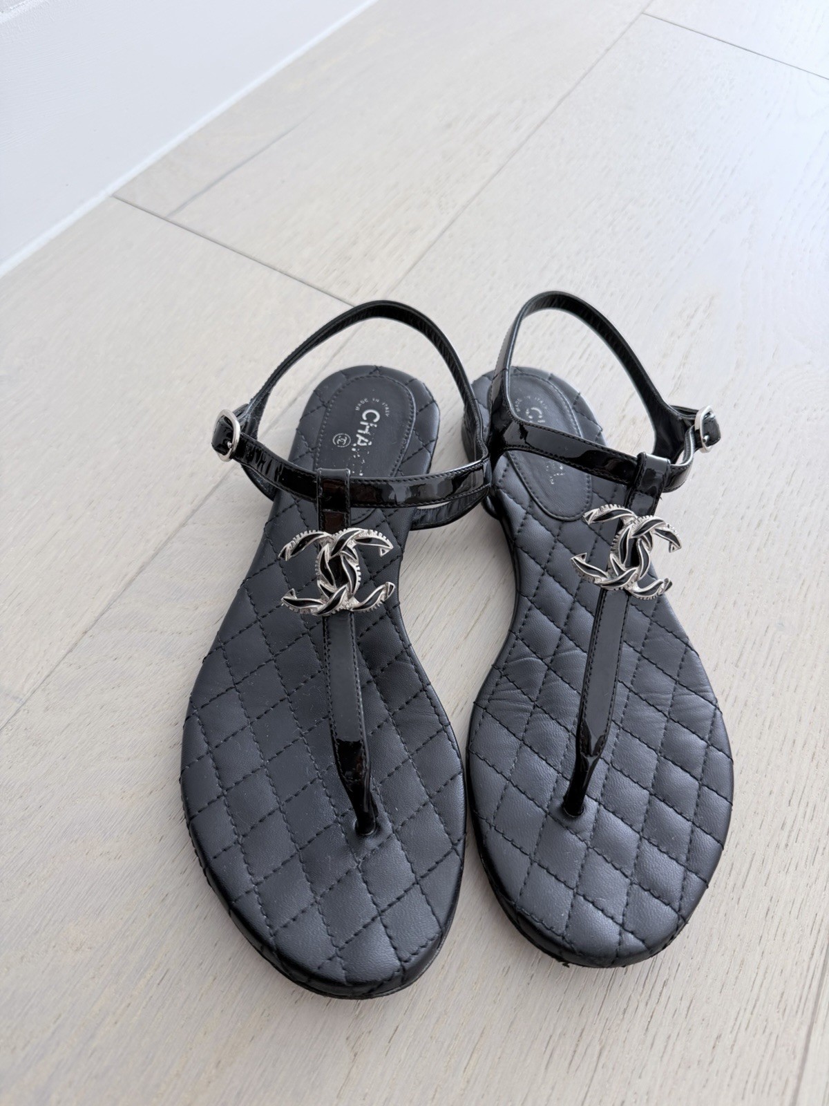 CHANEL Black Quilted Thong Sandals, Ankle Strap, Logo Buckle. EU 35.5