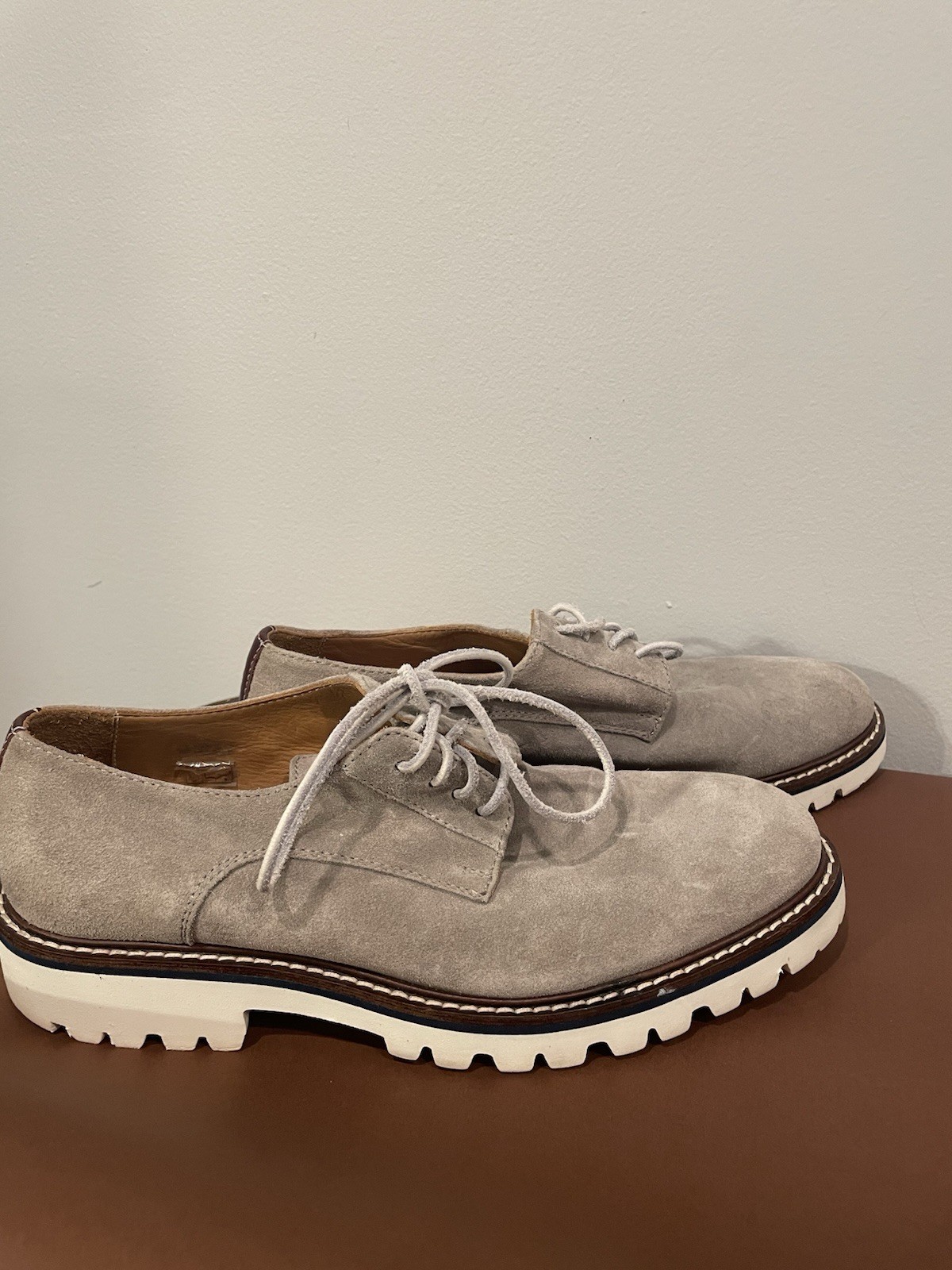 Luxury Italian made Wearlight Men’s Suede Derby Shoes Light Gray Lace Up