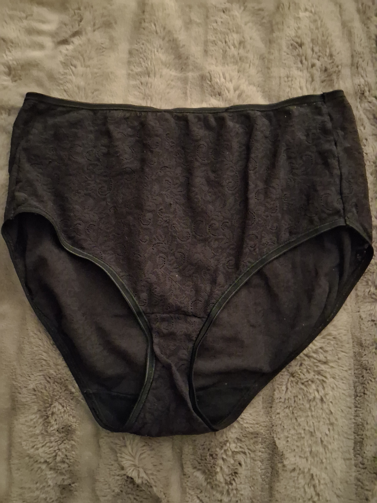 1-Pair Vanity Fair All Over Lace Hi-Cut Panties US Size 9 /EU 48 (Color: Black)