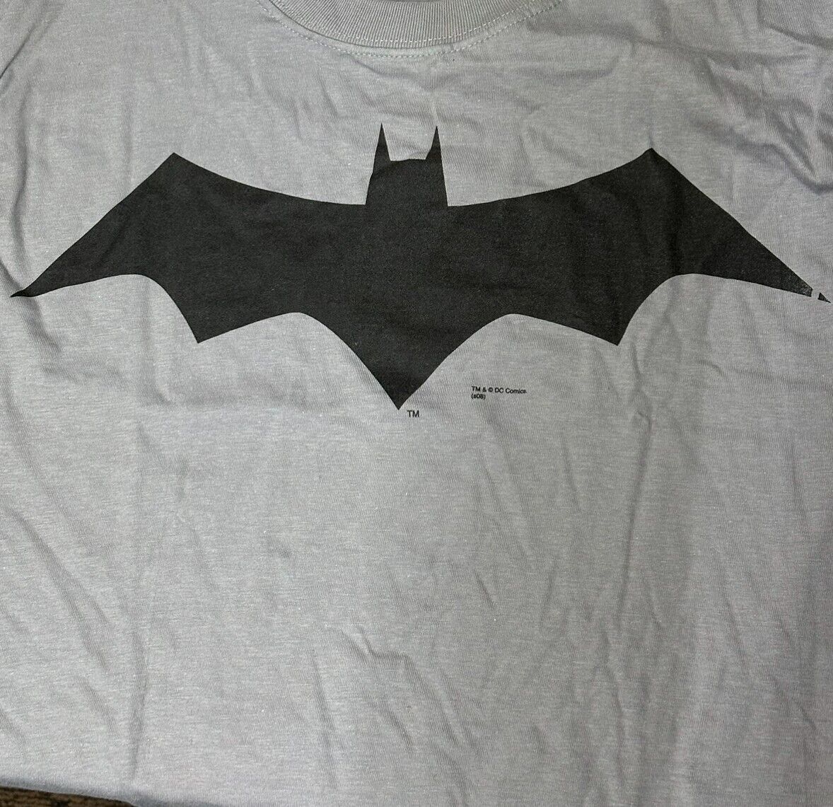 Vintage Batman Logo T Shirt DC Comics Graphitti Small DEFECT – SEE DESCRIPTION
