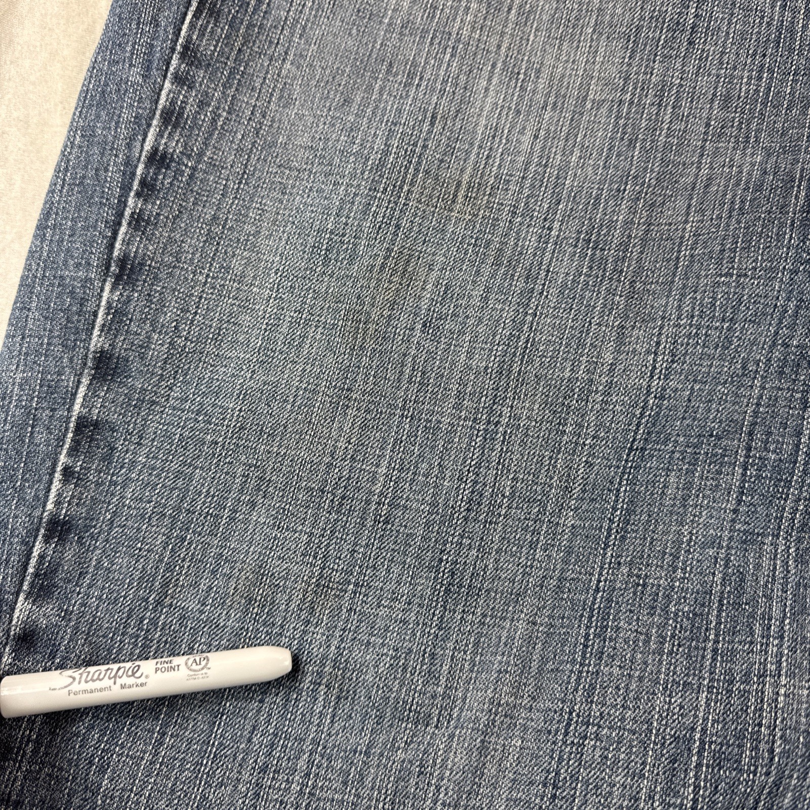 Levis 505 Jeans Mens 46×29 Regular Fit Straight Leg Blue Denim Pants Medium READ