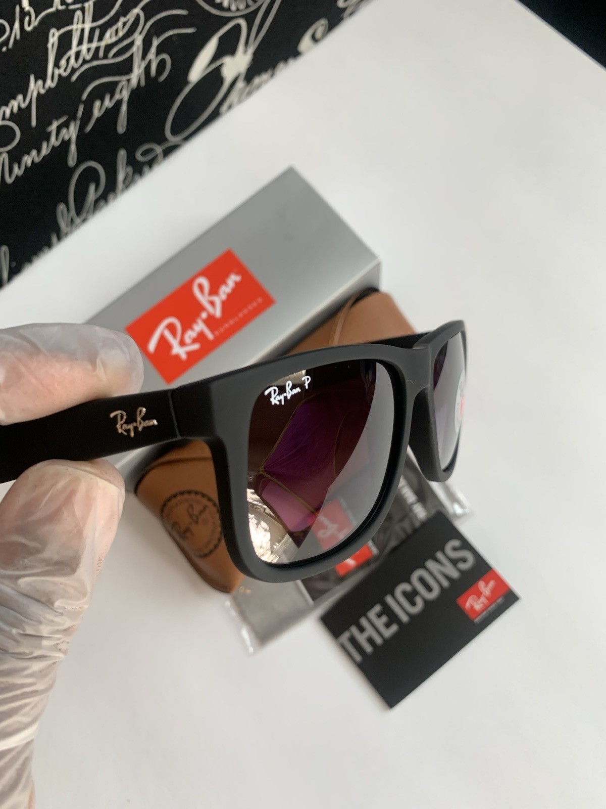 Ray-Ban RB4165 622/T3 Justin Black 54mm Grey Gradient Polarized Sunglasses