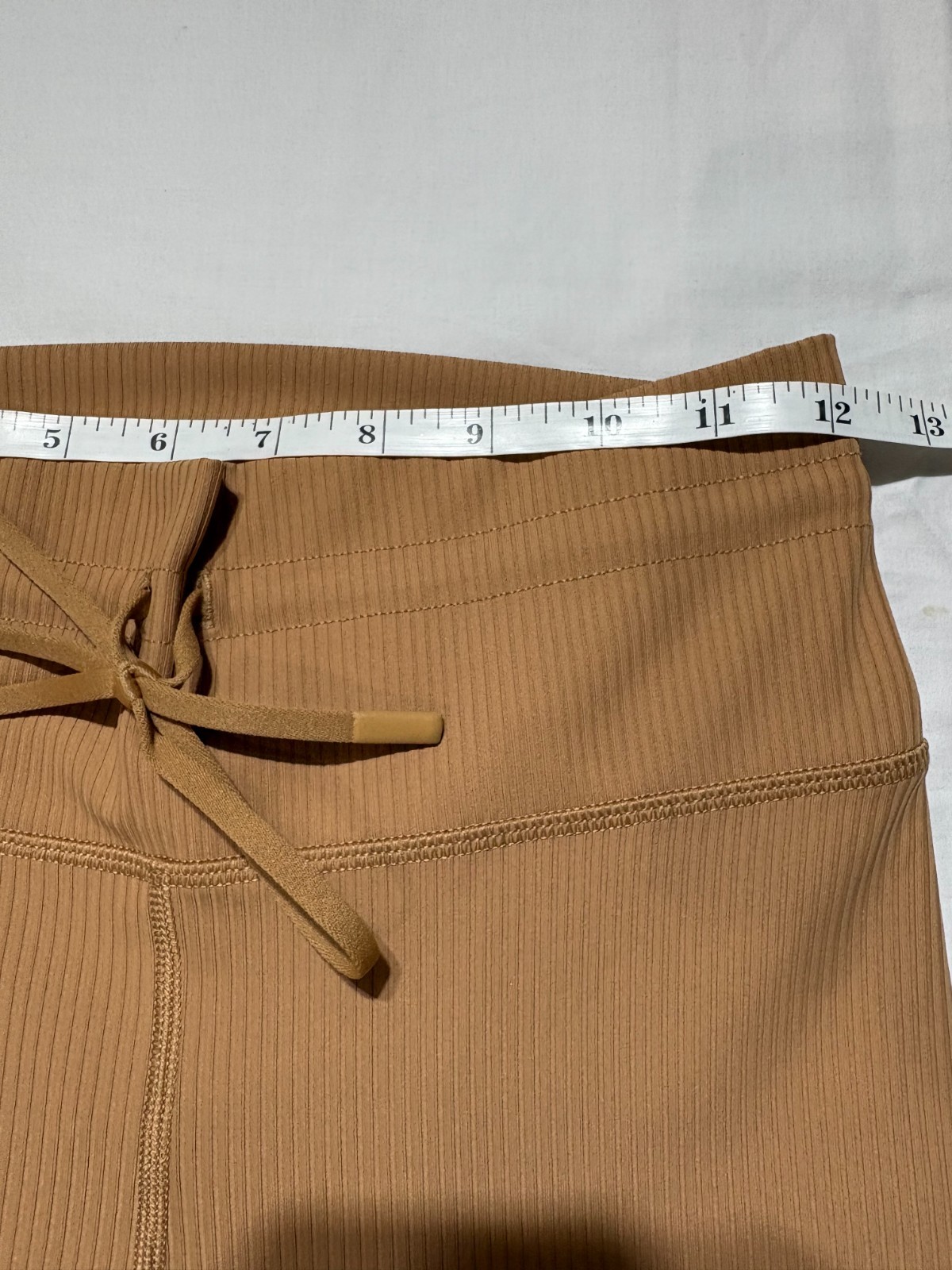 Fabletics Oasis Ribbed High Waisted Leggings Camel Tan Size Medium Earth Tone
