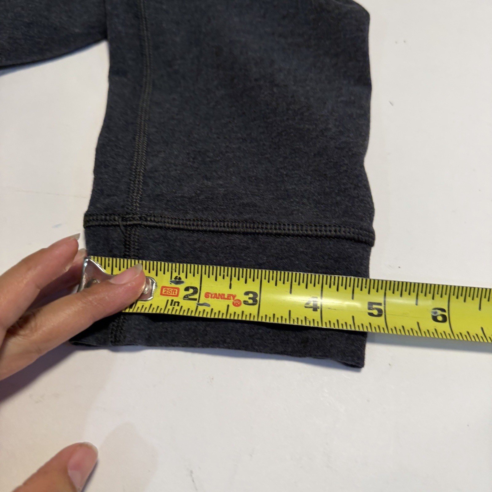Lululemon Crop Leggings Women 6 Gray Ruched Back, Hem Soft Cozy Casual Sporty