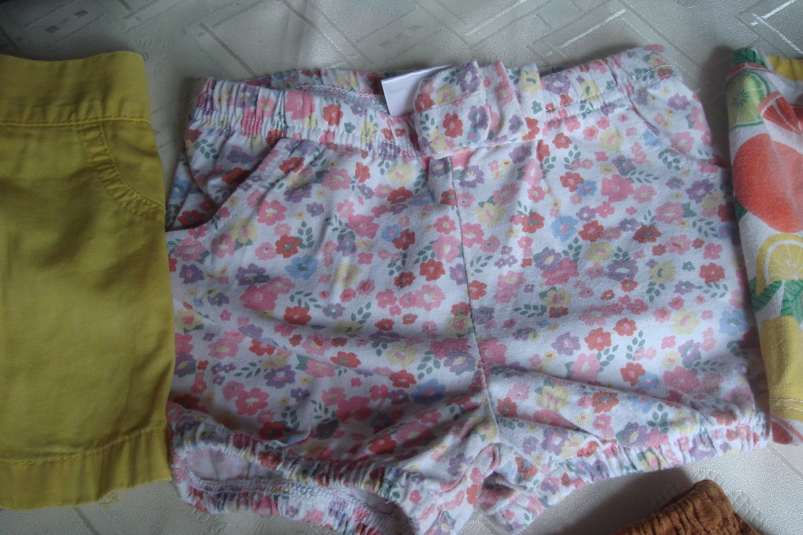GIRLS SHORT LOT OF 4 SIZE 2/3 YEARS