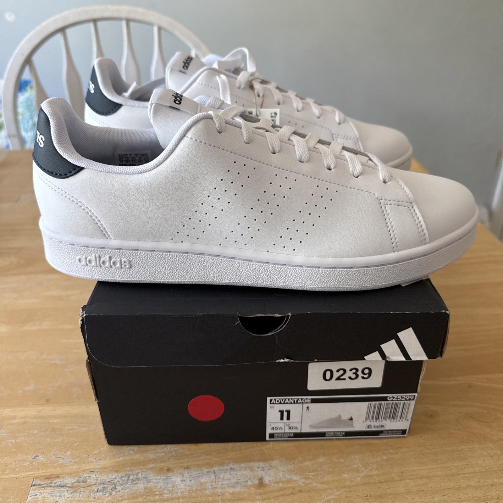 Adidas Mens Classic Casual Old School Advantage Sneaker Shoes White/Navy GZ5299