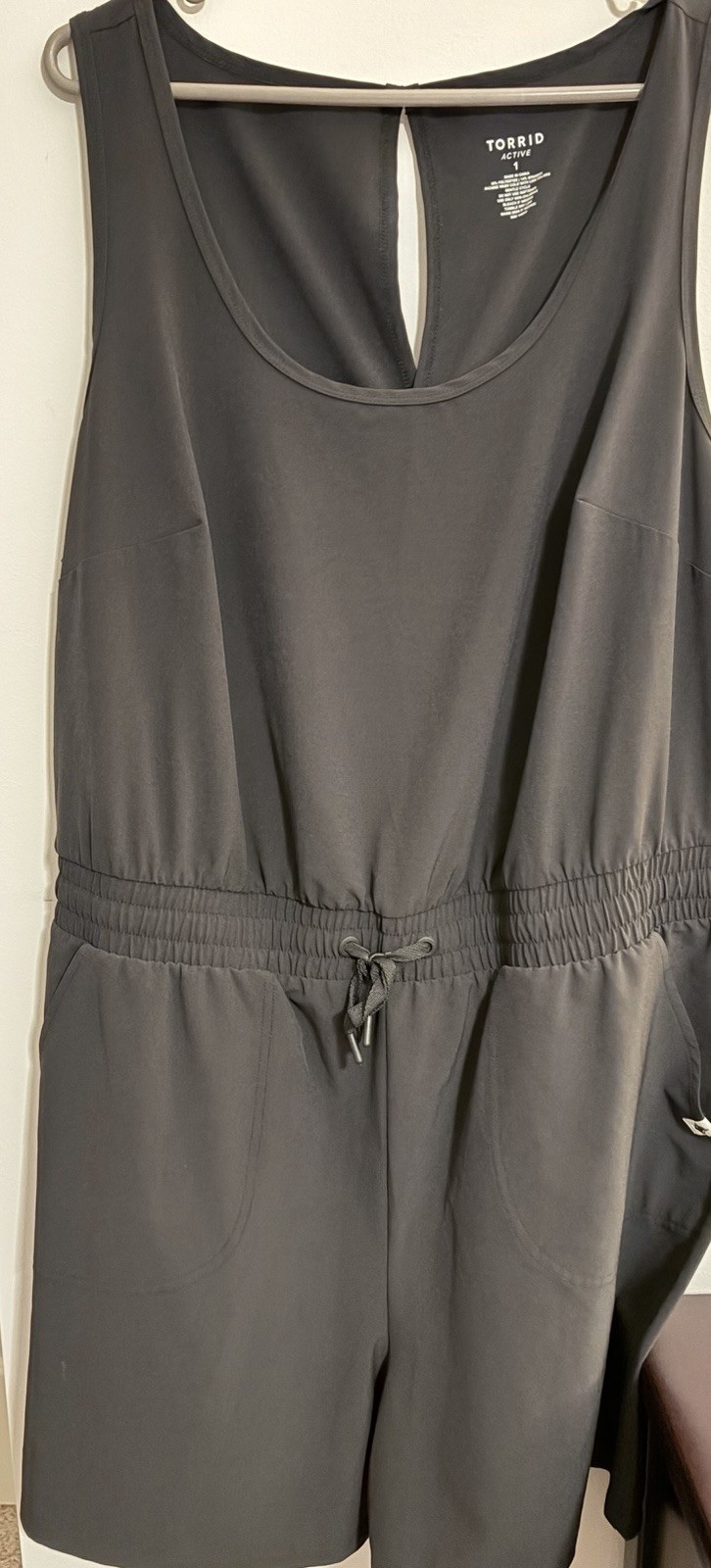 Torrid Active Women’s Black Casual Sporty Lounge Jumper. Size 1 Pockets.