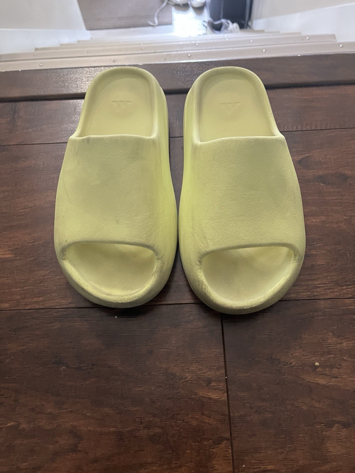 YEEZY YEEZY Slide Men’s Green Foam Slip-On Sandals Logo US 8 EU 47