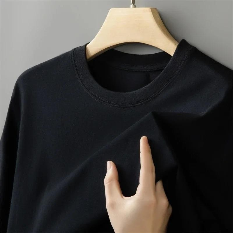 Retro Cat Biting Arm Vintage Black Cat Lover Funny Casual Gift Unisex Tee