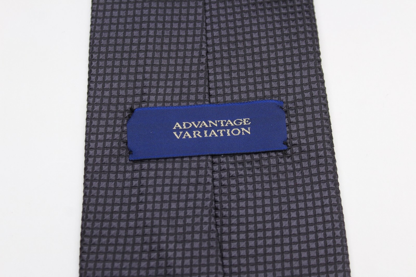 858) ADVANTAGE VARIATION MEN’S TIE 100% SILK MADE IN JAPAN