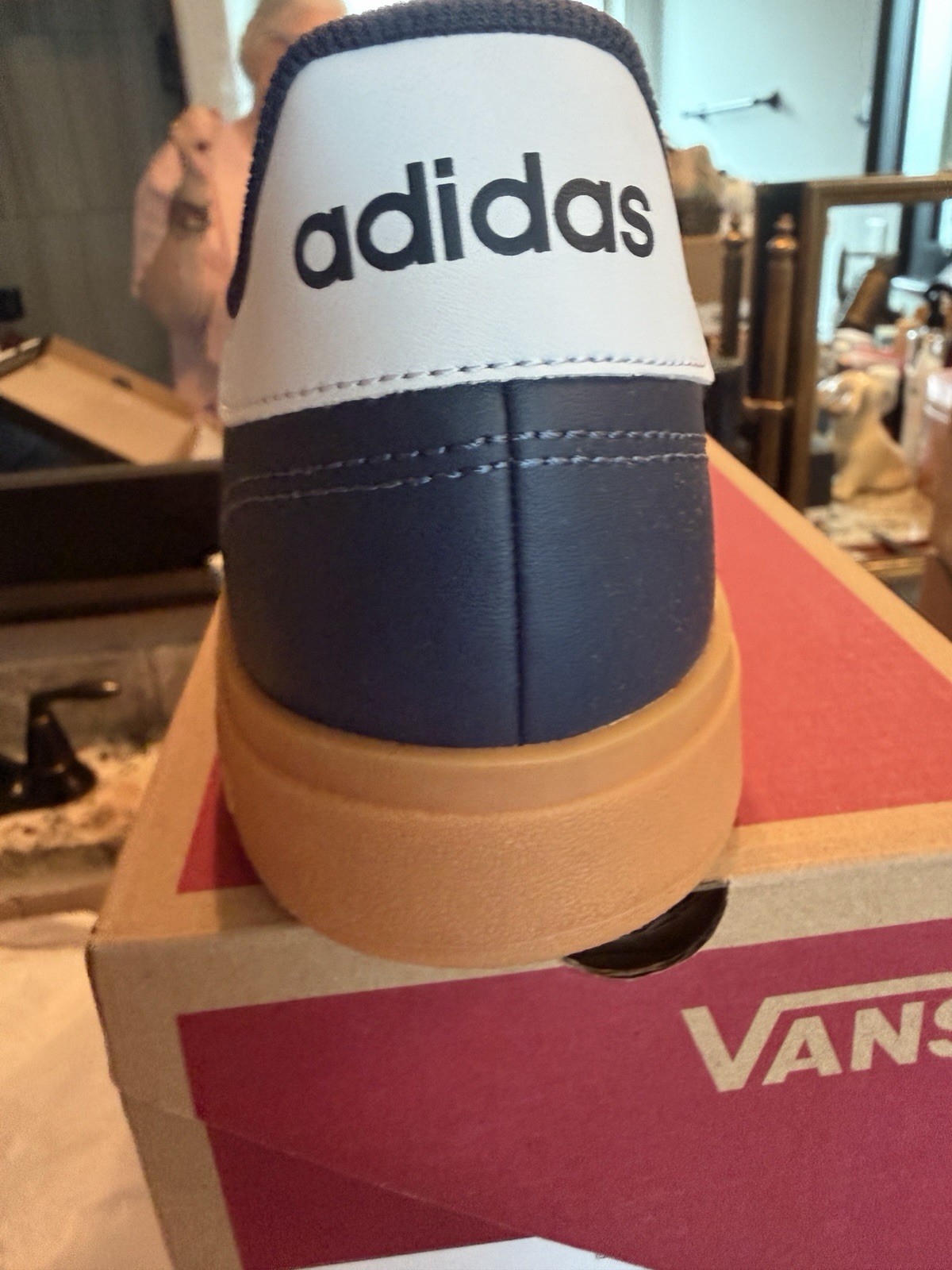 NIB Adidas Grand Court 2.0 K Shadow Navy Blue Gum Sole JI0970 Kids 5.5 / Women 7