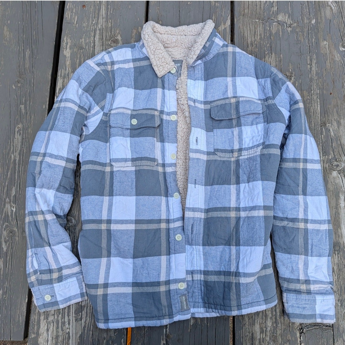 Hollister Sherpa Lined Plaid Flannel Shacket Men’s L Blue Heavyweight Jacket
