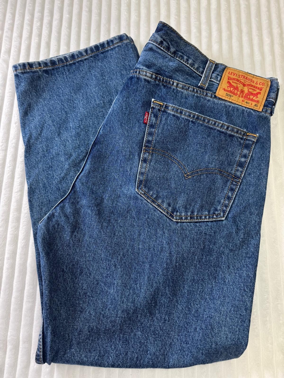 Levis 505 Jeans Mens 40×30 Blue Regular Straight Medium Wash Zip Fly