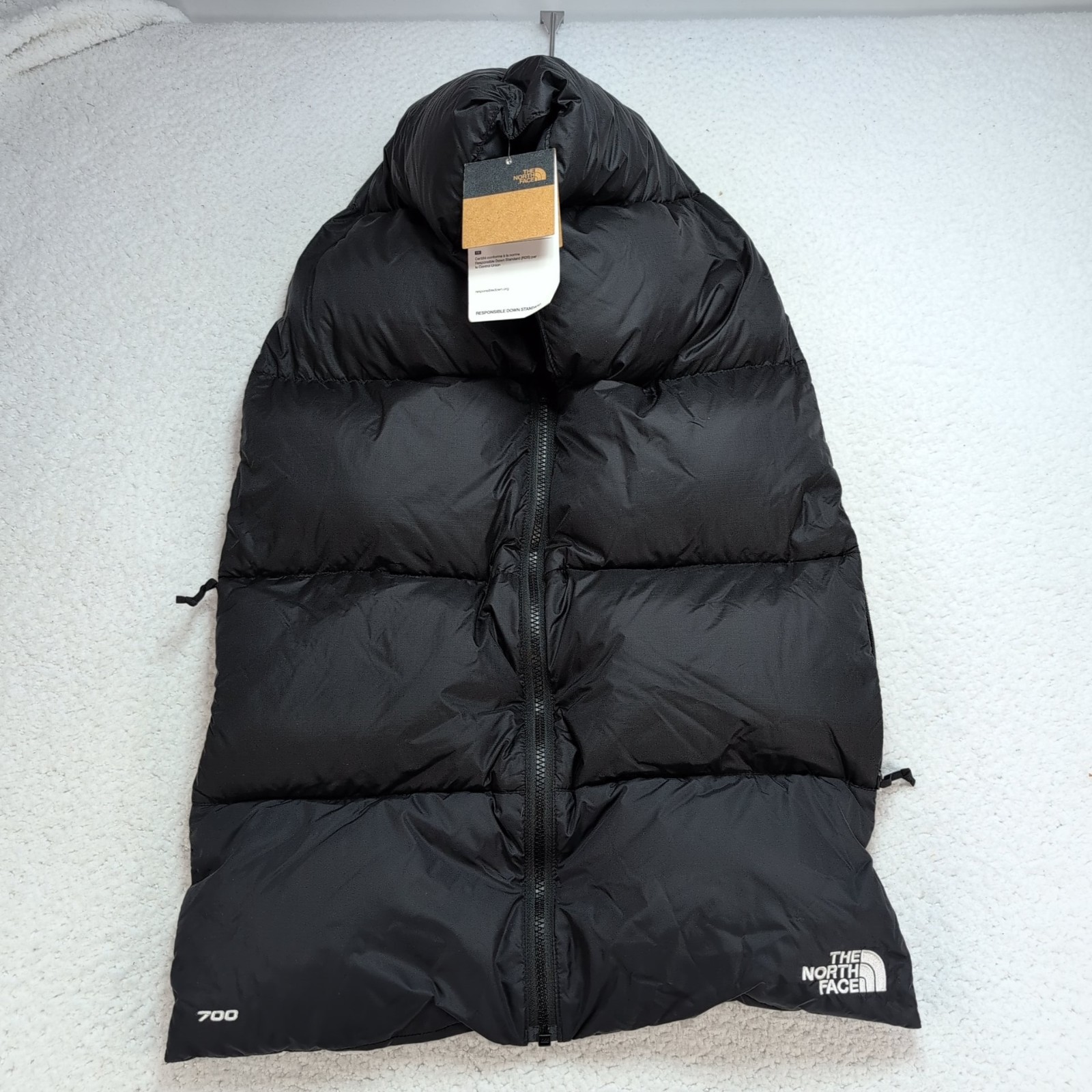 he North Face 700 Down Puffer Scarf Black Insulated NWT