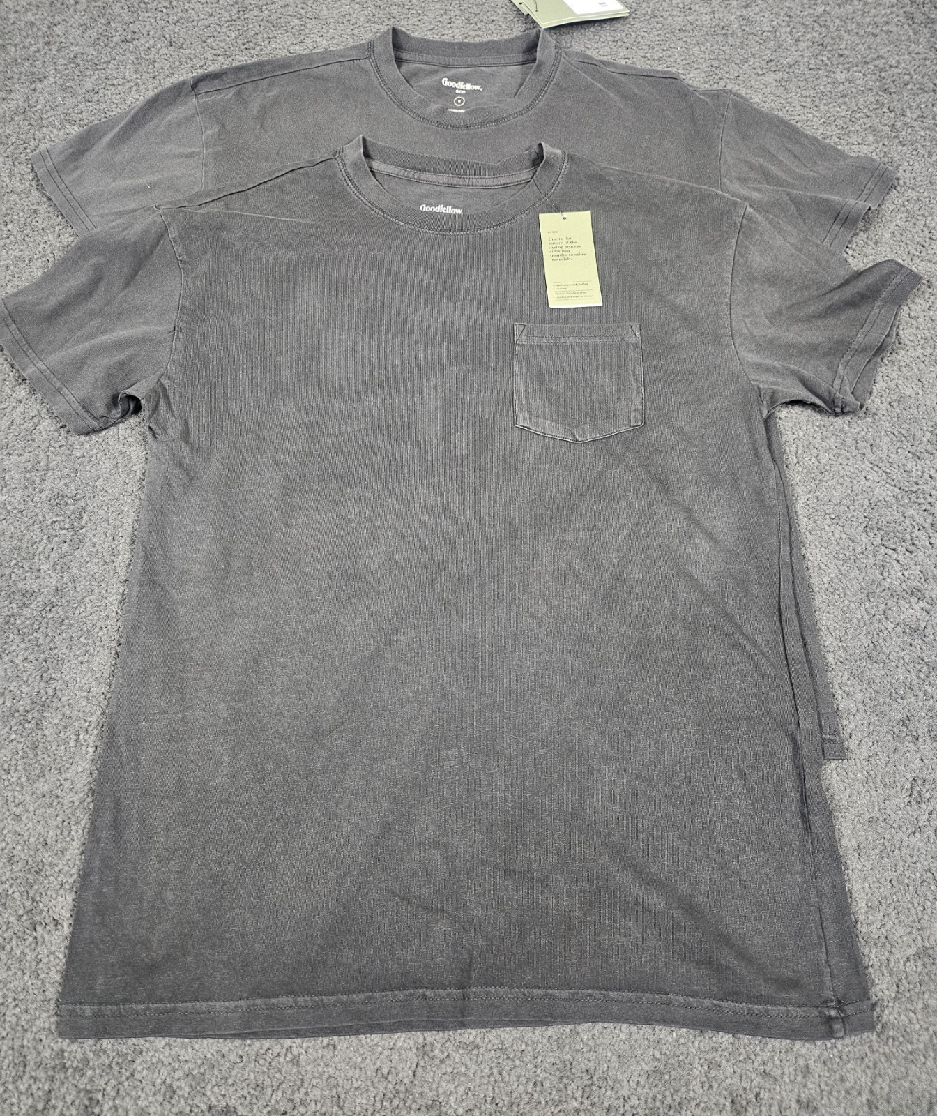 Men’s Crew Neck T Shirt 2 PK Medium Black Charcoal Pocket Relaxed Fit Goodfellow