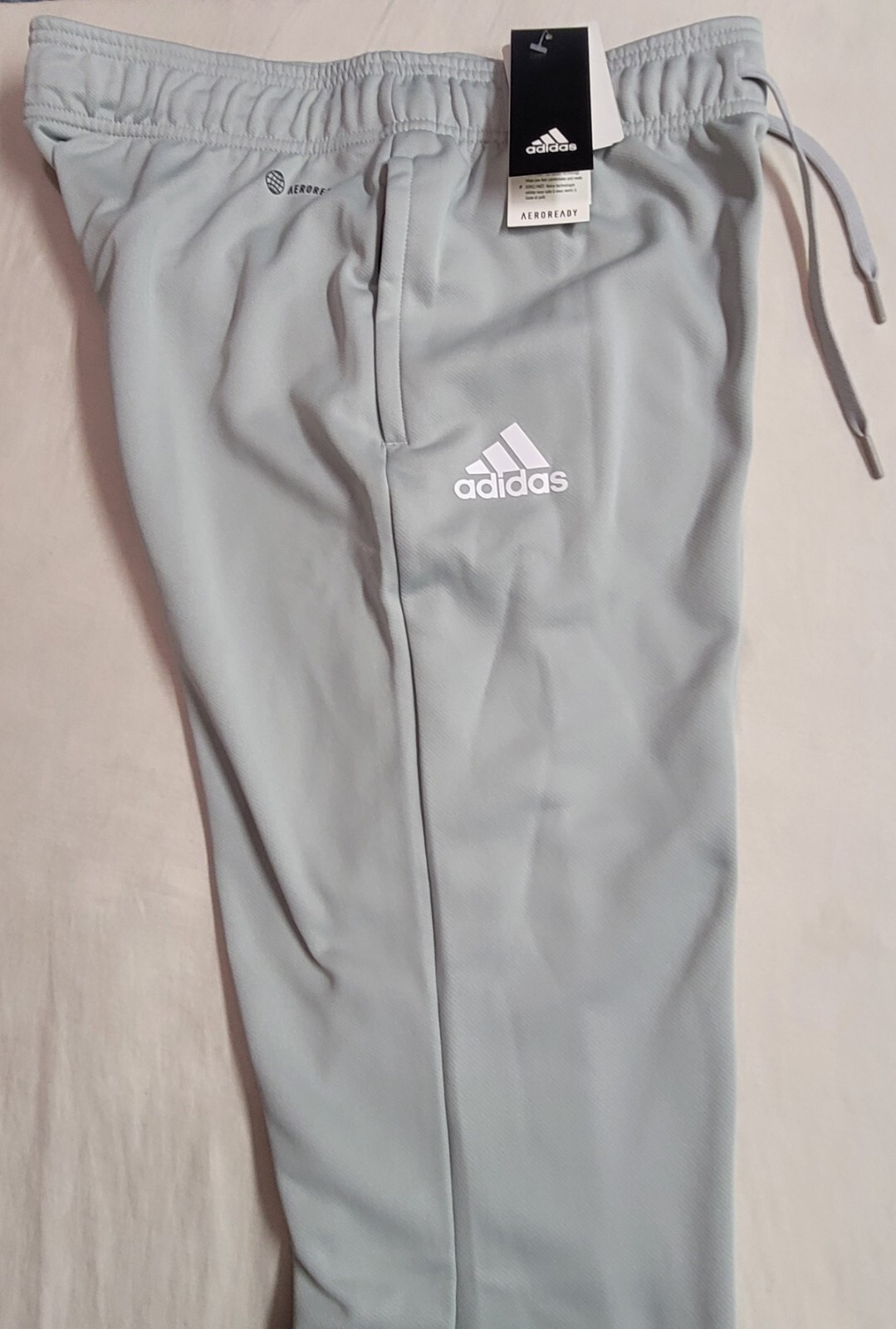 Adidas Women’s Team Issue Tapered Pants Medium Gray Athletic Training New MRP$55