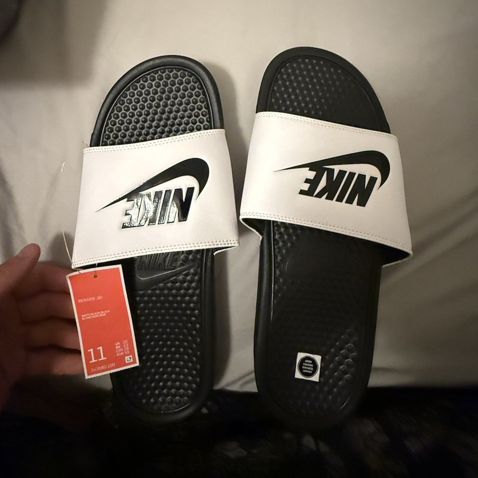 Nike White/Black Slides Size 11