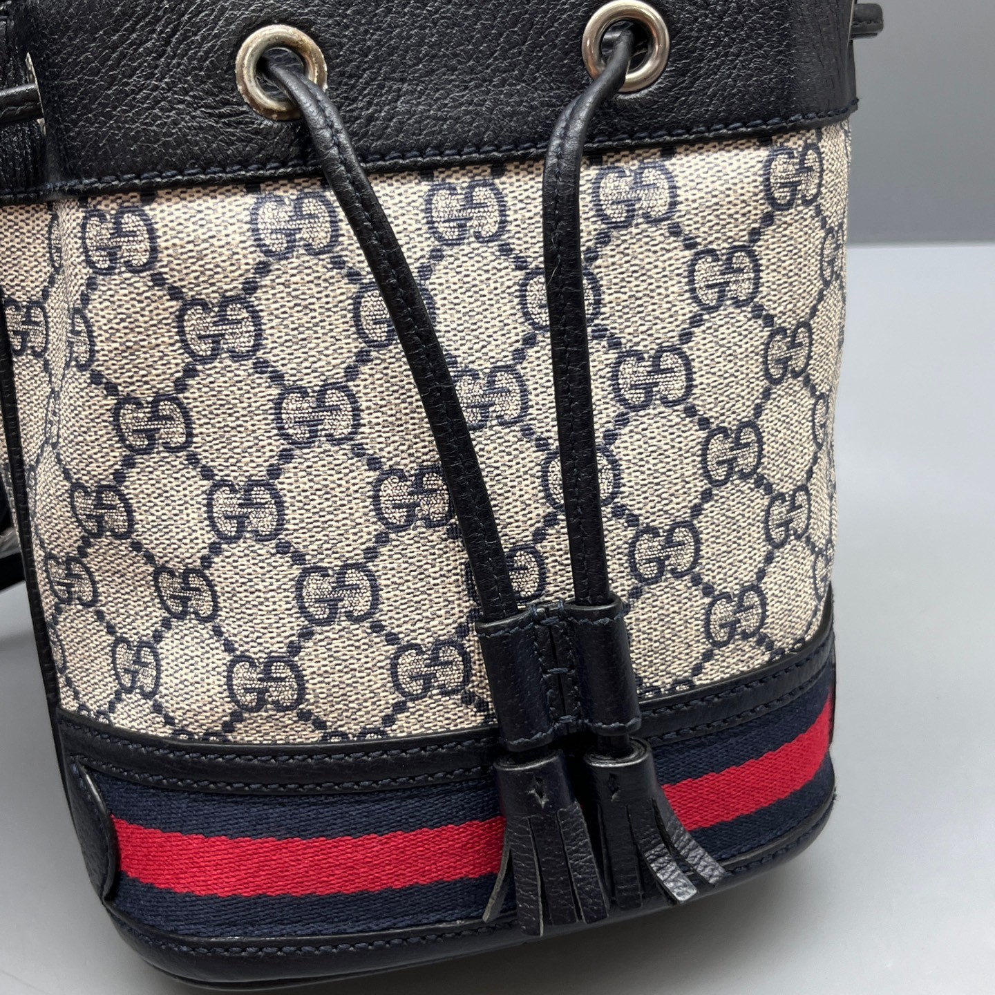 Gucci Blondie Mini Bucket Bag Beige Black Red Blue Gg Monogram (ws072126b4r)