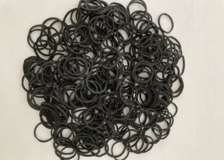 1 PACK 125 PCS SMALL BLACK RUBBER BANDS