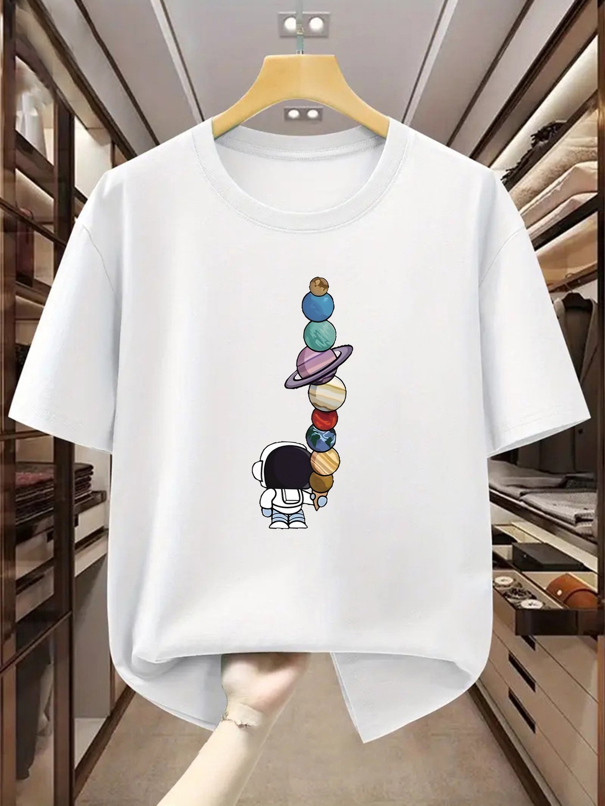 Men’s T-Shirt Cartoon Astronaut T-shirt with Planet Design casual T-shirt
