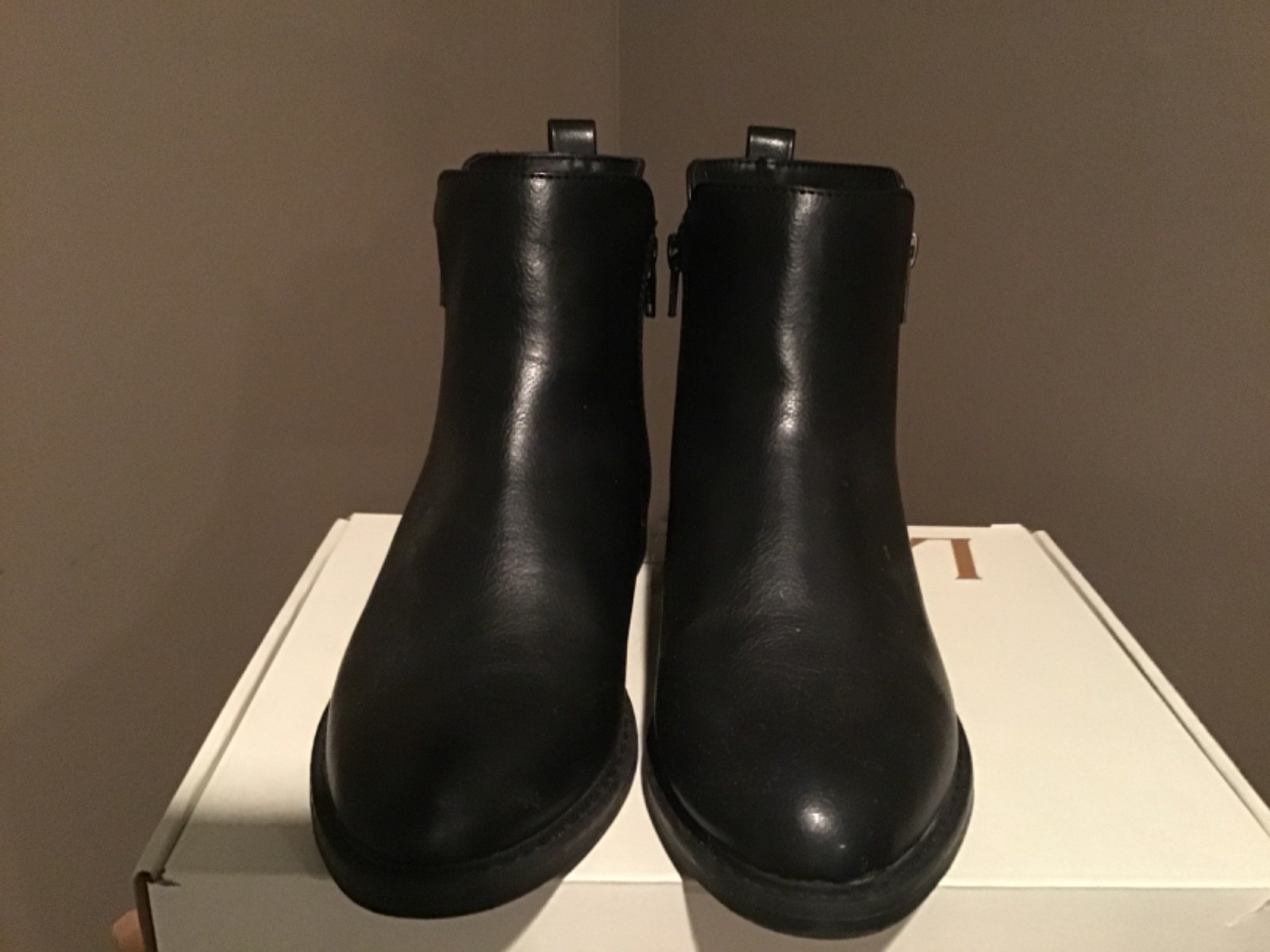 A New Day Womens Black Zip Low Heel Ankle Boots 6